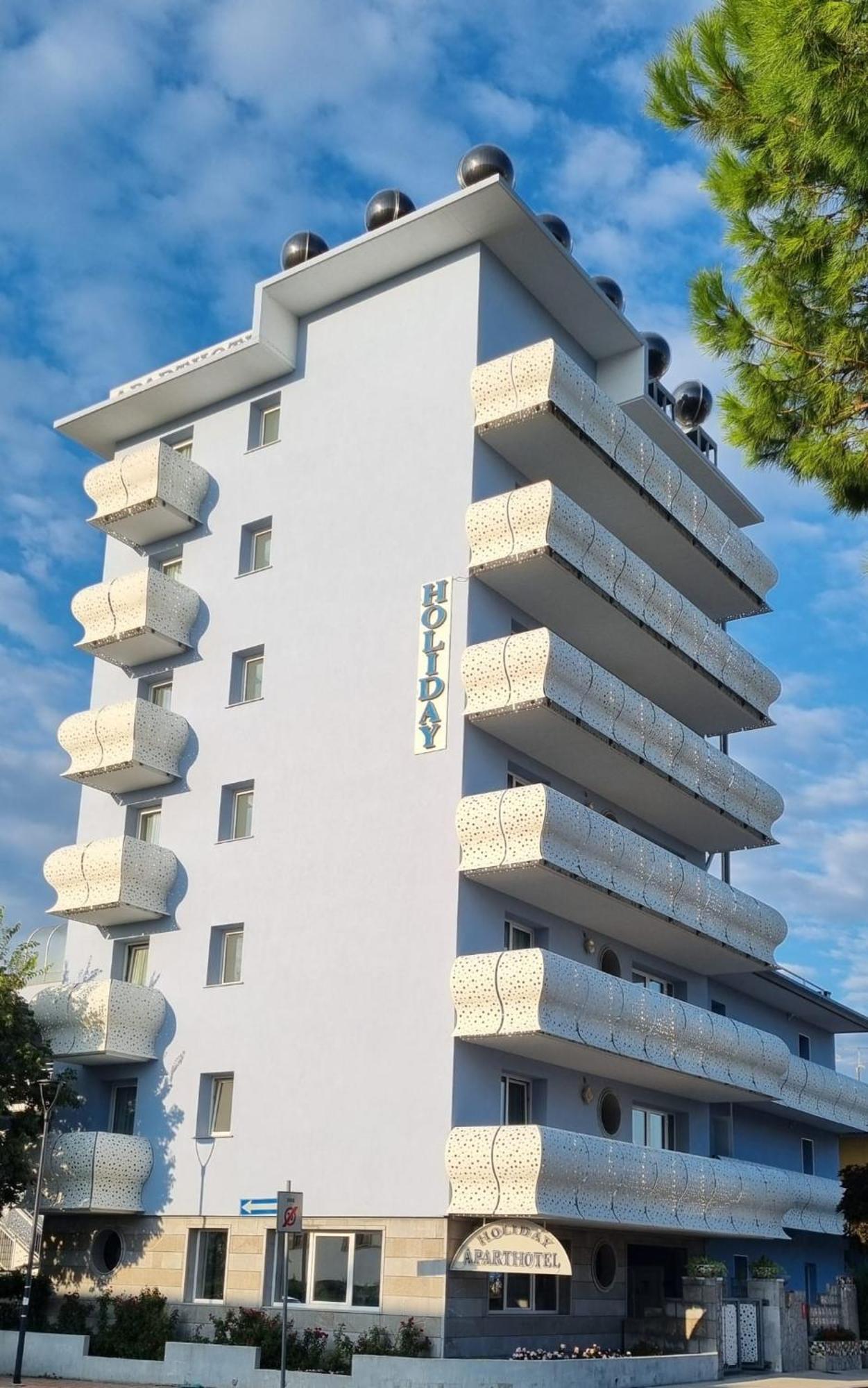 Appart-Hotel Holiday Lignano Sabbiadoro Dış mekan fotoğraf