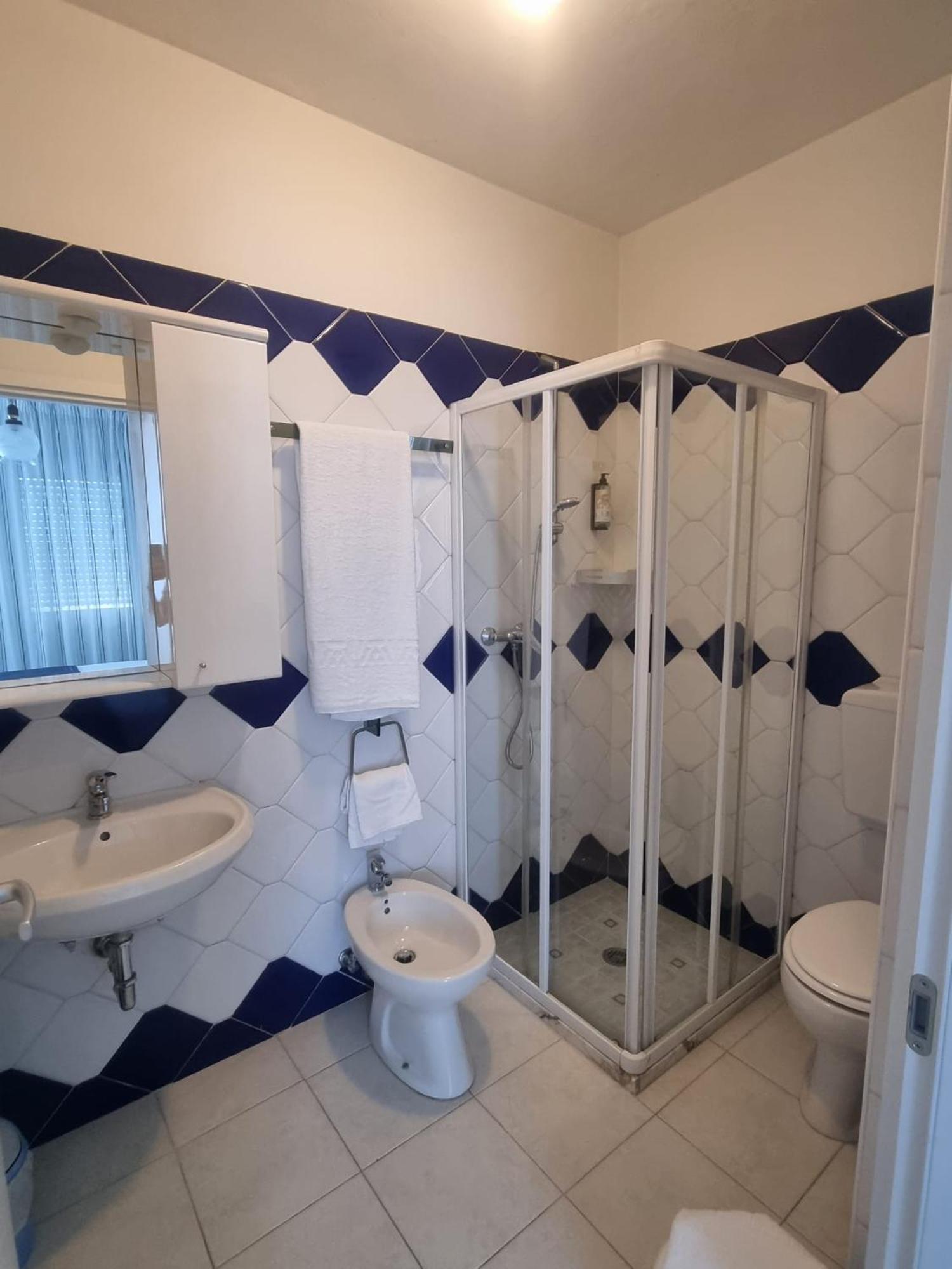 Appart-Hotel Holiday Lignano Sabbiadoro Dış mekan fotoğraf