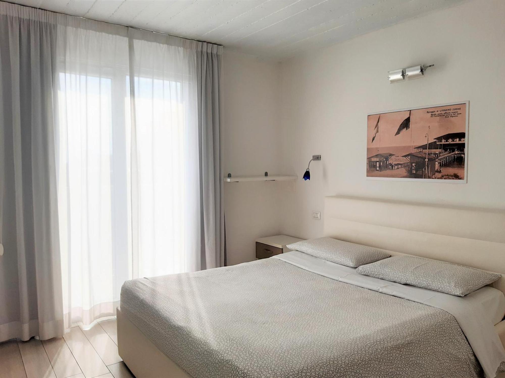 Appart-Hotel Holiday Lignano Sabbiadoro Dış mekan fotoğraf