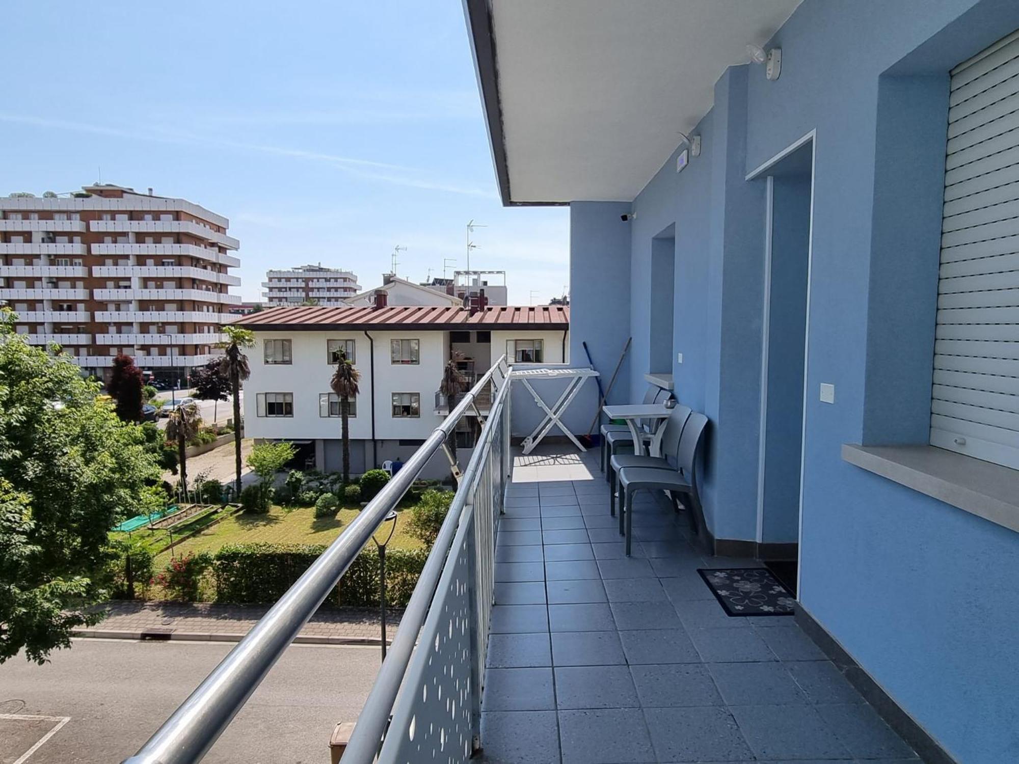 Appart-Hotel Holiday Lignano Sabbiadoro Dış mekan fotoğraf