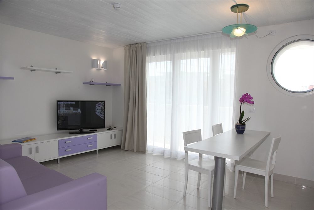 Appart-Hotel Holiday Lignano Sabbiadoro Dış mekan fotoğraf